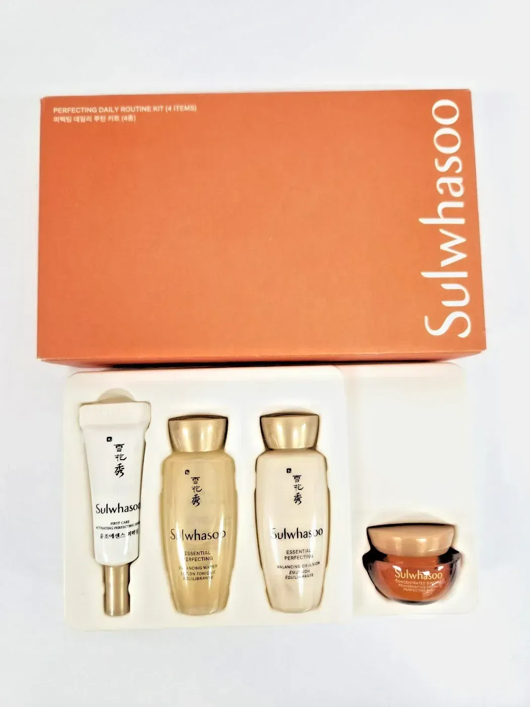 Набір для шкіри обличчя Sulwhasoo Refrecting Daily Routine Kit 4